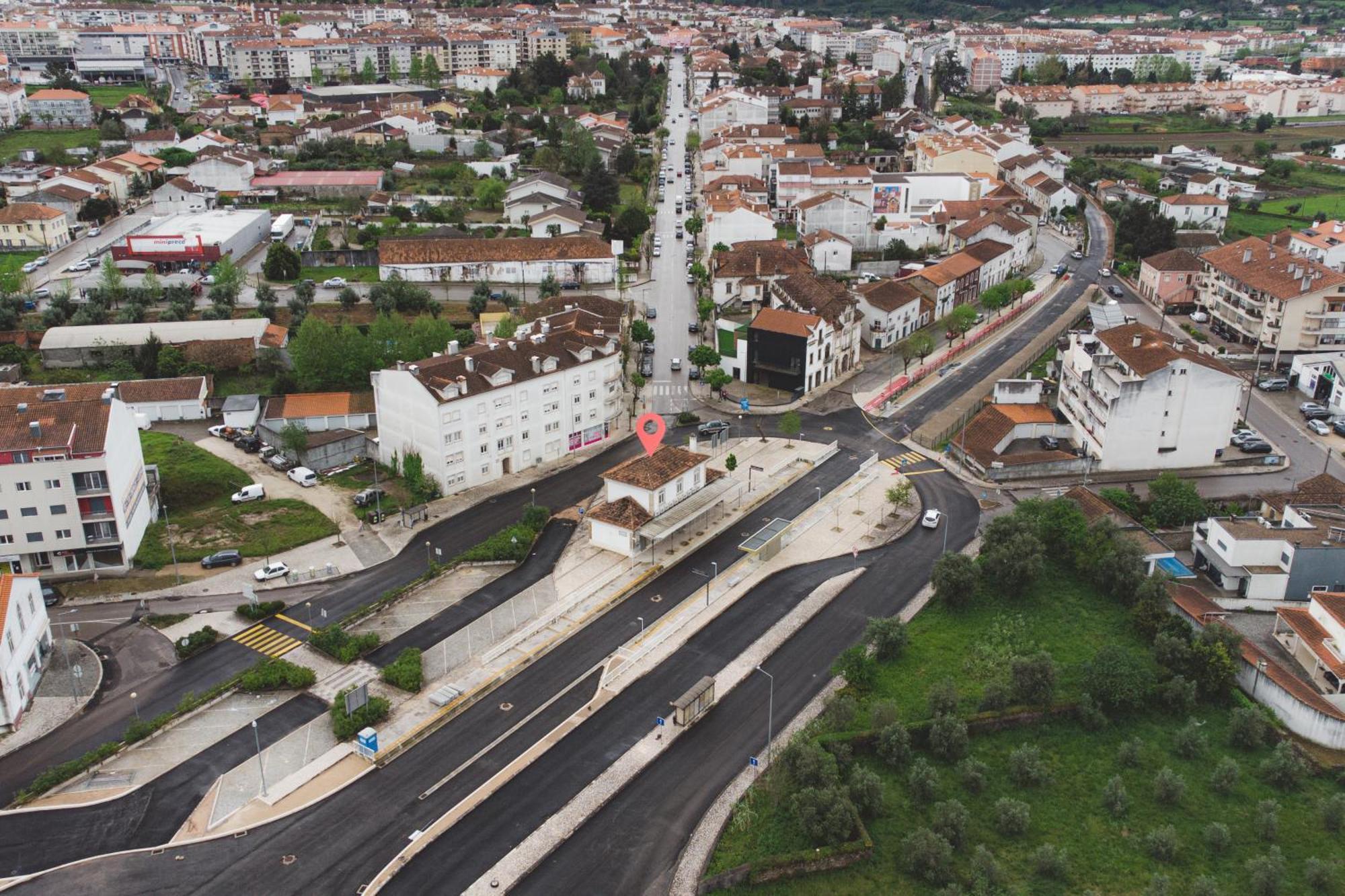 Lousa Estacao Al Luaran gambar